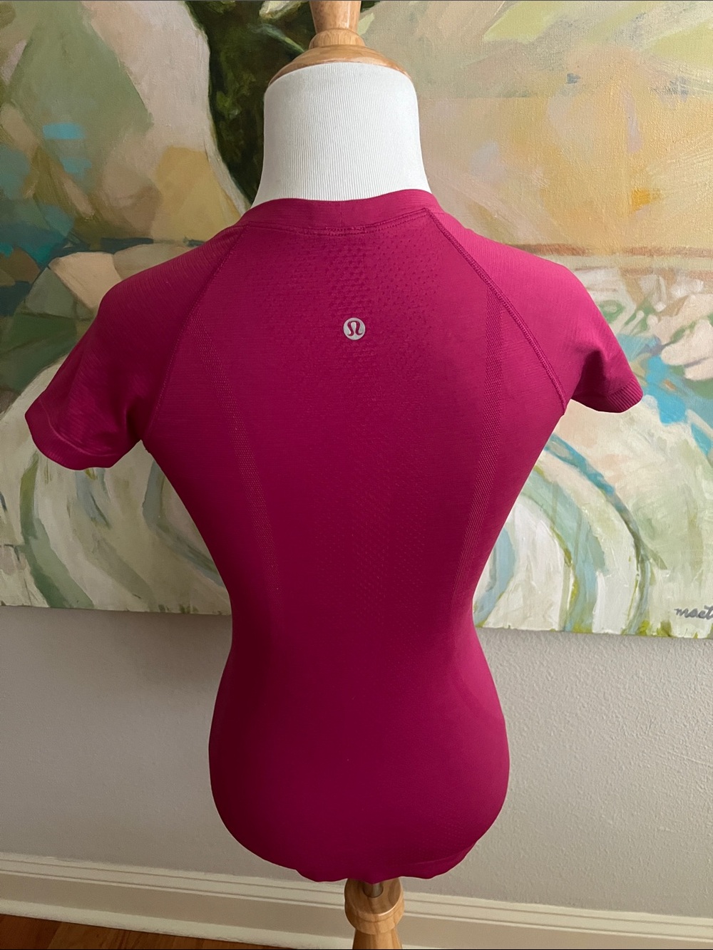 Lululemon Swiftly Tech Short Sleeve Shirt 2.0 Magenta Purple size 2